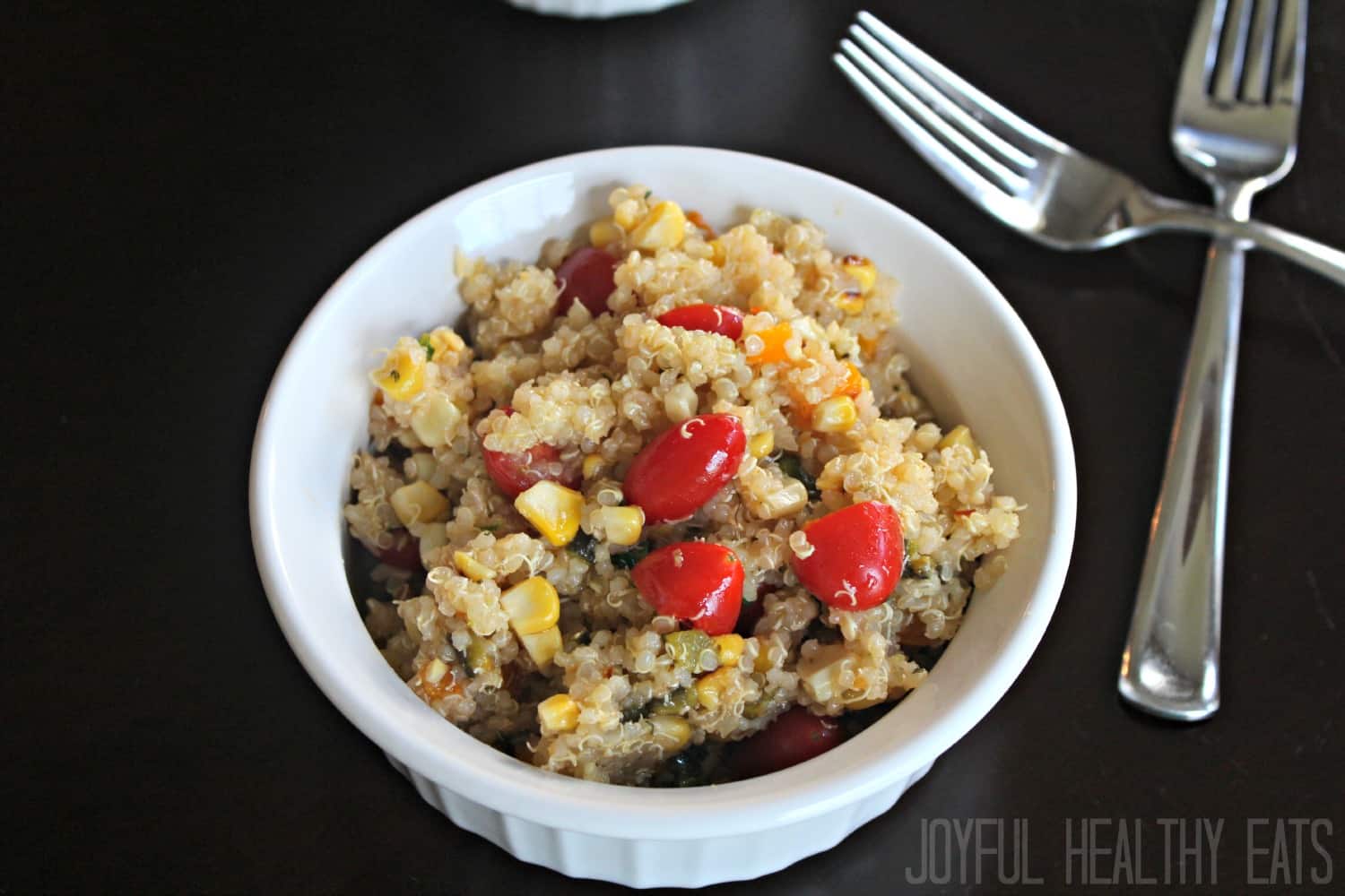 Southwest Quinoa Salad #quinoarecipes #quinoasalad