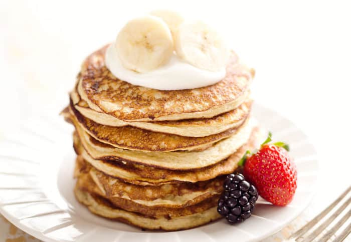 light-fluffy-banana-protein-pancakes-6