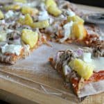 Hawaiian Pizza on the Grill #pizzaonthegrill #hawaiianrecipes
