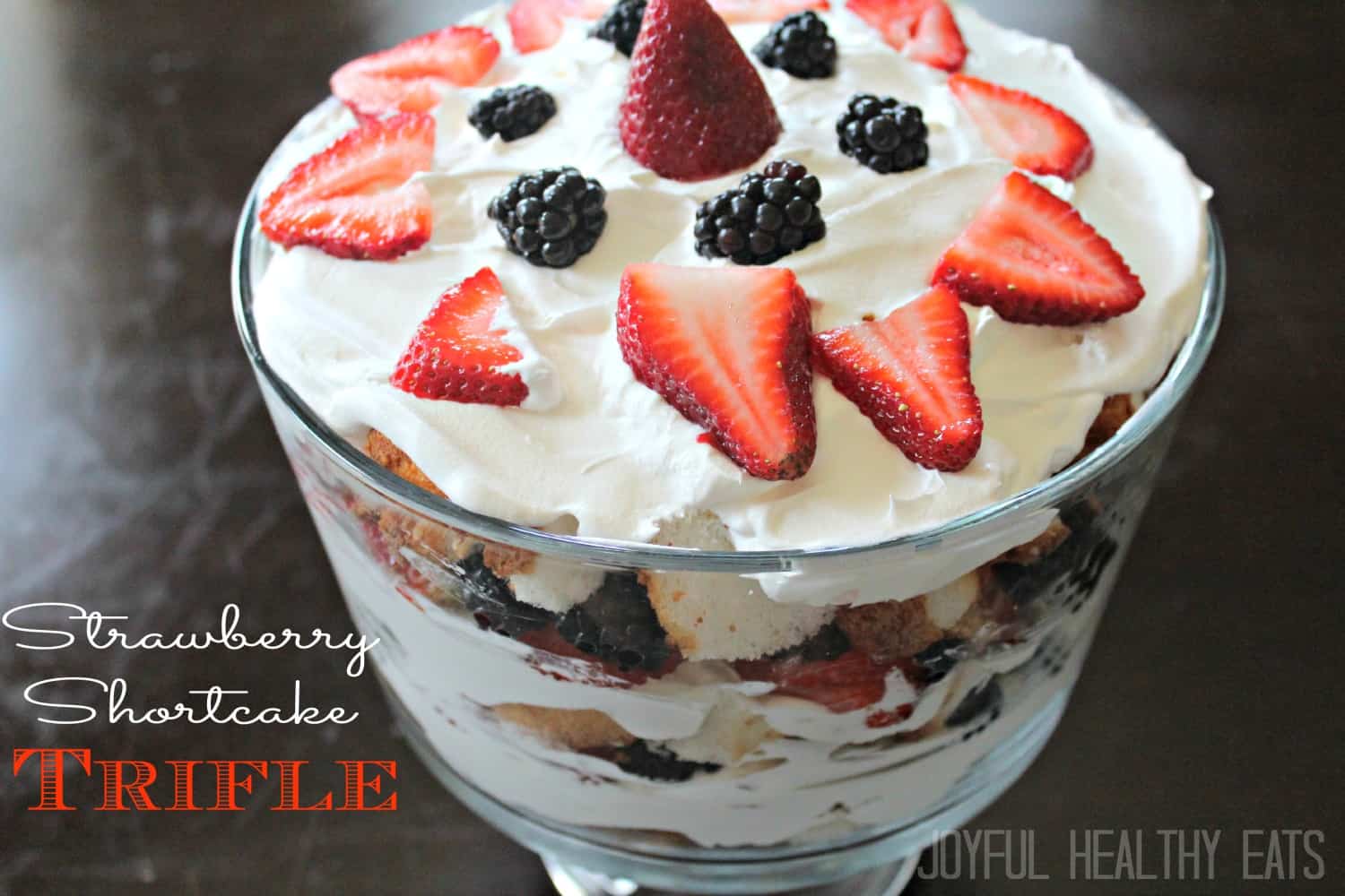 Strawberry Shortcake Trifle #4thofjuly #easydessert