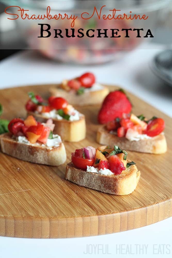 Strawberry Nectarine Bruschetta #healthyappetizer #bruschetta