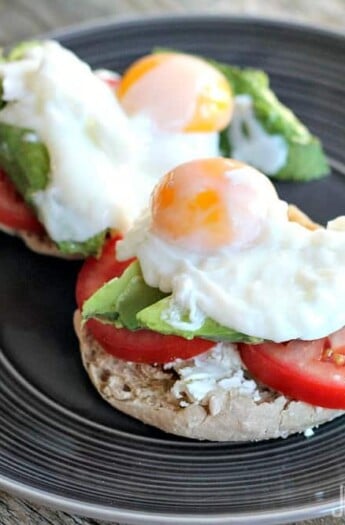 Veggie Eggs Benedict #eggs #breakfast #eggsbenedict