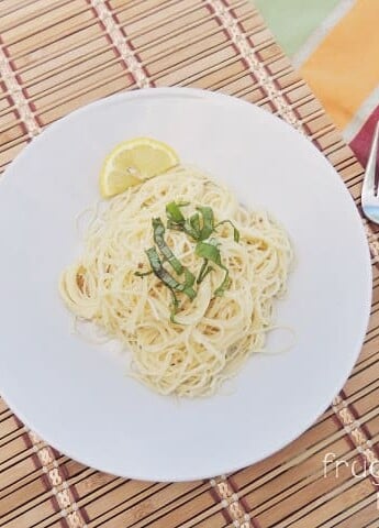 Image of Light & Easy Garlic Lemon Pasta For Two