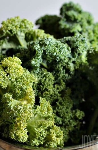 How to Prep Kale #kale #kalerecipes #kalemassage