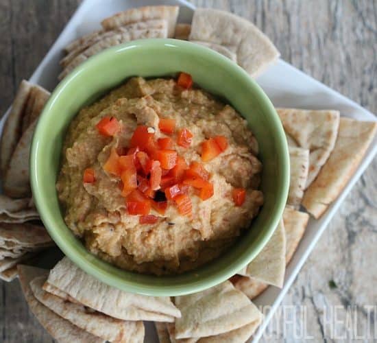 Roasted Red Pepper Hummus #hummus #roastedredpepper #healthyappetizer
