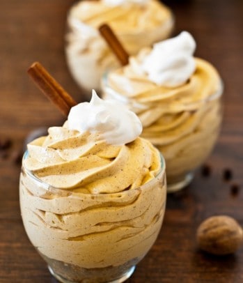 no-bake-pumpkin-cheesecake-560x650