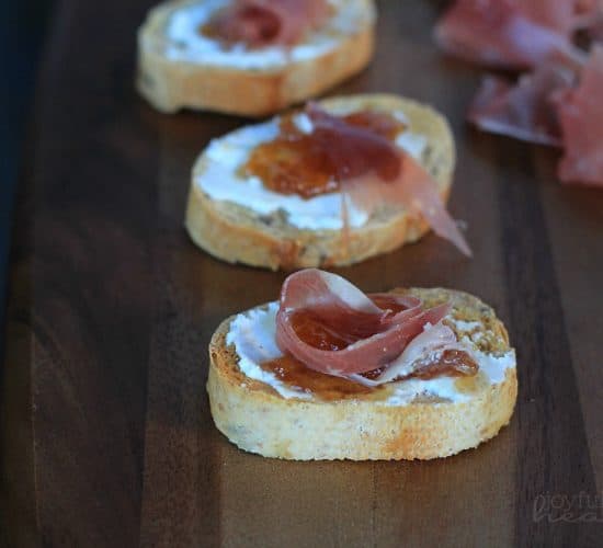 Proscuitto Fig Goat Cheese Crostini #appetizer #holiday #crostini #goatcheese #starter