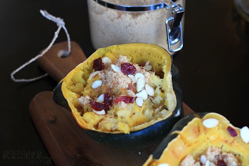 Roasted Acorn Squash #squash #roastedvegetables #holiday #sidedish