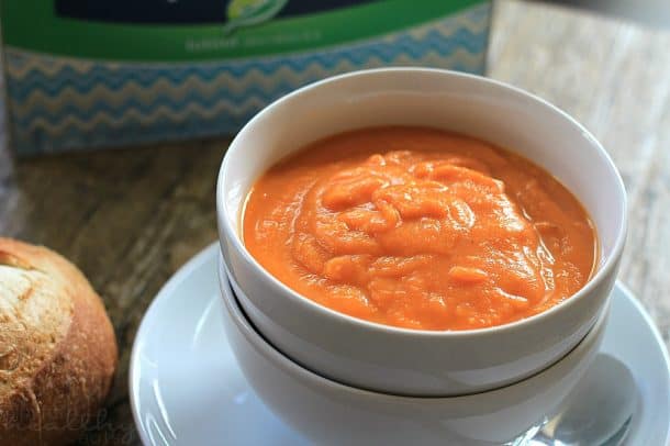 Orange Carrot Ginger Soup, the perfect comfort soup for the fall! | www.joyfulhealthyeats.com