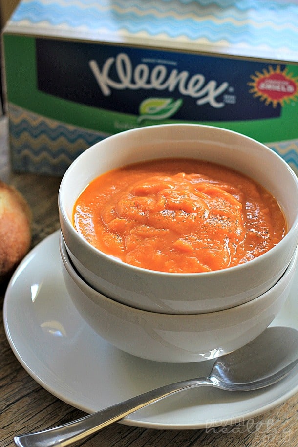 Orange Carrot Ginger Soup, the perfect comfort soup for the fall! | www.joyfulhealthyeats.com