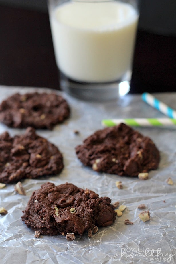 Mint Dark Chocolate Chip Cookies 1