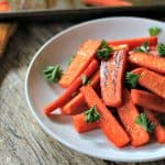 Honey Roasted Carrots #paleo #cleaneating #carrots #sidedishes #vegetables