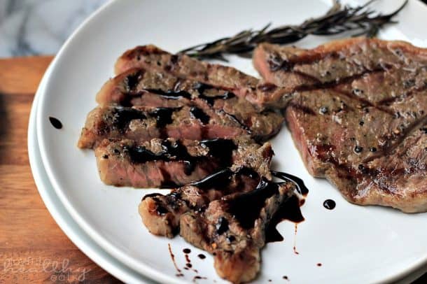 New York Strip Steak with Balsamic Reduction #valentinesday #paleo #glutenfree #steak #balsamicreduction #dinner