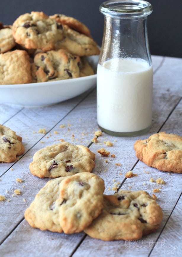 Soft Chocolate Chip Cookie Recipe #chocolatechip #cookierecipe #dessert