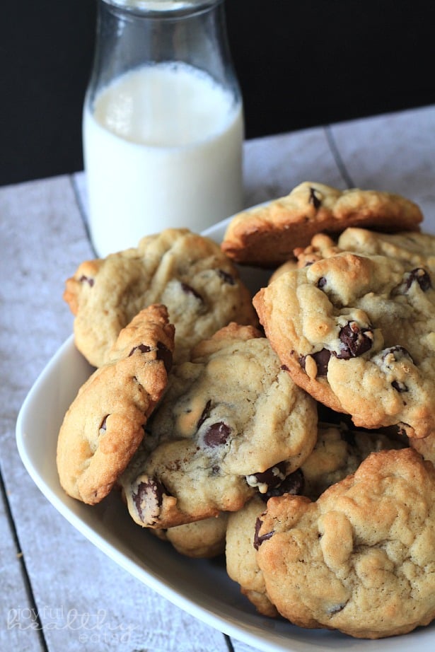 Soft Chocolate Chip Cookie Recipe #chocolatechip #cookierecipe #dessert