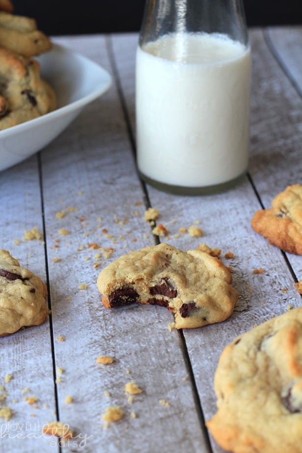 Soft Chocolate Chip Cookie Recipe #chocolatechip #cookierecipe #dessert