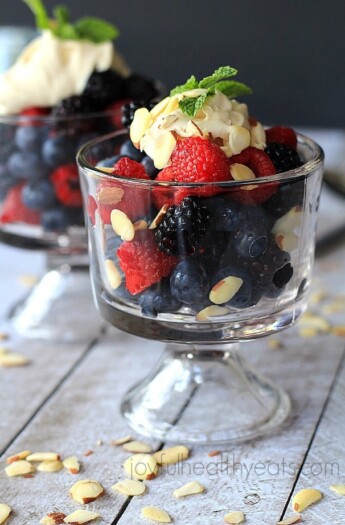 Mixed Berries with Honey Maple Mascarpone #healthydessert #summerbbq #light #fresh #berries