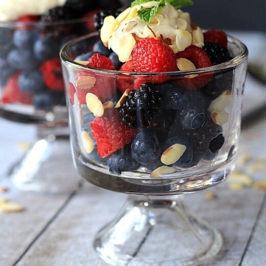 Mixed Berries with Honey Maple Mascarpone #healthydessert #summerbbq #light #fresh #berries