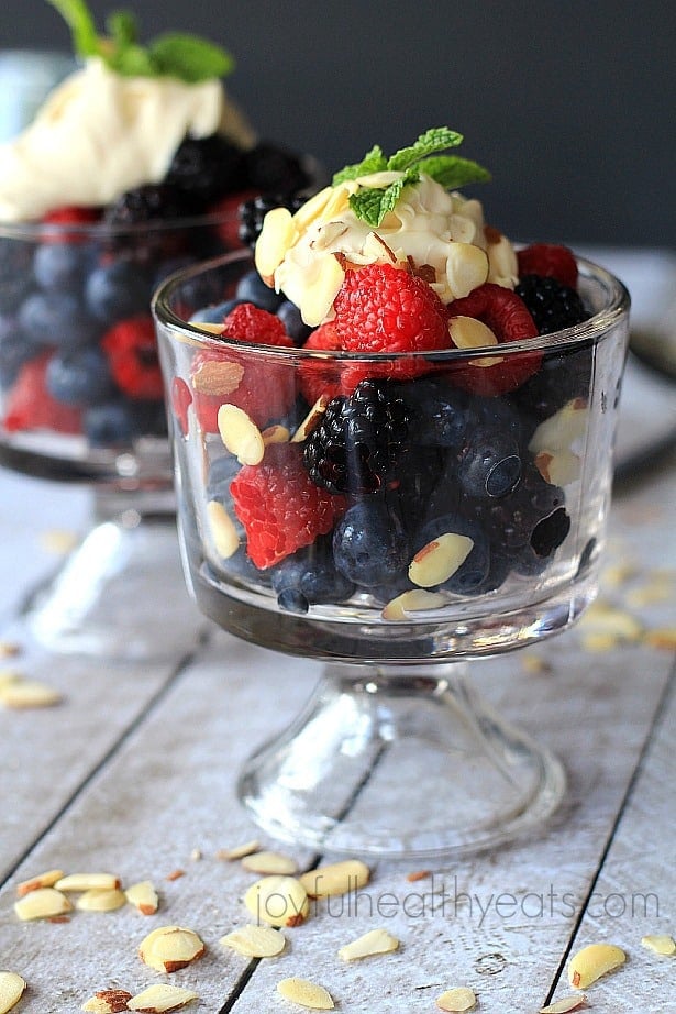 Mixed Berries with Honey Maple Mascarpone #healthydessert #summerbbq #light #fresh #berries