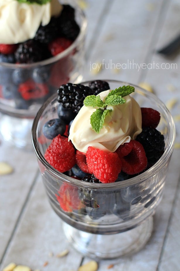 Mixed Berries with Honey Maple Mascarpone #healthydessert #summerbbq #light #fresh #berries