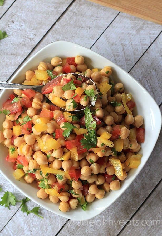 Tex-Mex Chickpea Salad #sidedishes #glutenfree #summer #healthyrecipes #vegetarian #garbanzobeans