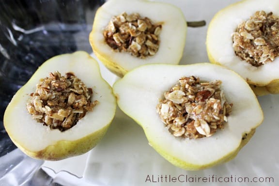 Baked Pears with Honey Almond Oat Crumble #dessertrecipes #healthy #pears