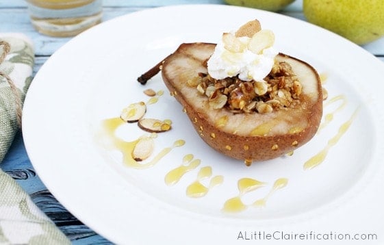 Baked Pears with Honey Almond Oat Crumble #dessertrecipes #healthy #pears