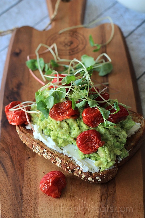 Mashed Avocado Goat Cheese Sandwich with Roasted Cherry Tomatoes #vegetarian #sandwich #recipes #healthy