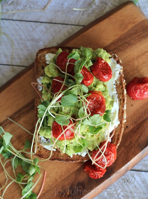 Mashed Avocado Goat Cheese Sandwich with Roasted Cherry Tomatoes #vegetarian #sandwich #recipes #healthy