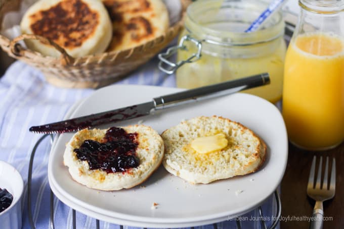 Homemade English Muffins | www.joyfulhealthyeats.com | #breakfast #recipes #bread #englishmuffins