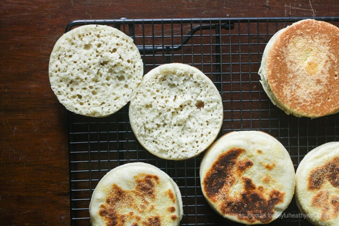 Homemade English Muffins | www.joyfulhealthyeats.com | #breakfast #recipes #bread #englishmuffins