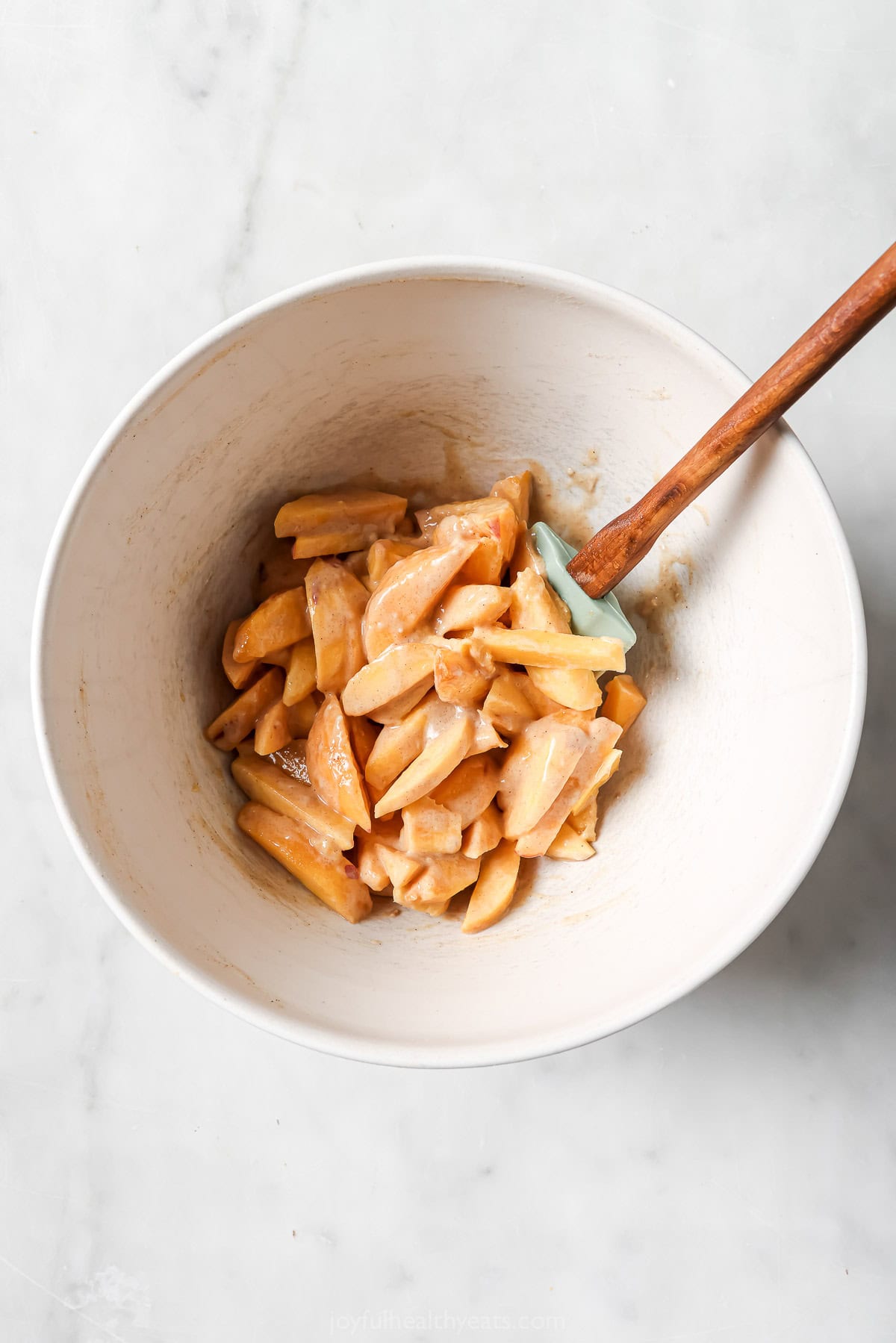 Crunch Oatmeal Pekan Charm. A simple summer sweet! Pitch with other filling elements in the bowl