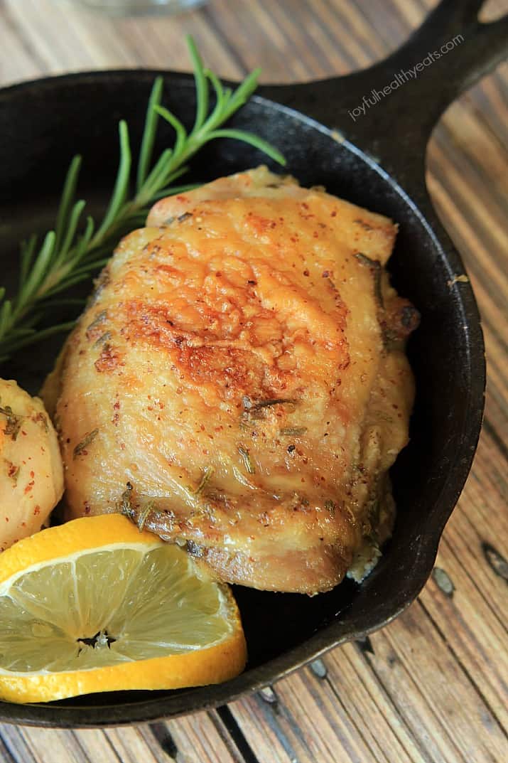 Lemon Rosemary Baked Chicken, full of fresh flavors and done in minutes! | www.joyfulhealthyeats.com