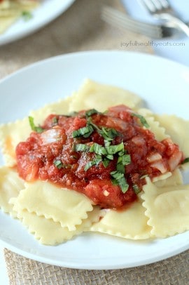 Four Cheese Ravioli with Homemade Marinara Sauce_3