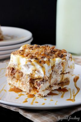 The Ultimate Thanksgiving Recipe Guide with all your favorite heavy hitters, Roasted Turkey, Lump Free Gravy, Homemade Dinner Rolls, and Pumpkin Pie. Come and get it! | www.joyfulhealthyeats.com