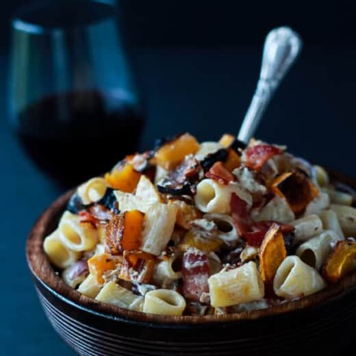 A bowl of Roasted Butternut Squash & Goat Cheese Pasta. Totally fell in love with all the flavors! Pin it, make it, now! | www.joyfulhealthyeats.com
