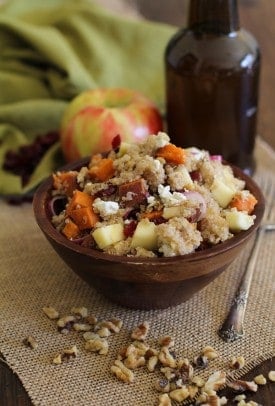 The Ultimate Thanksgiving Recipe Guide with all your favorite heavy hitters, Roasted Turkey, Lump Free Gravy, Homemade Dinner Rolls, and Pumpkin Pie. Come and get it! | www.joyfulhealthyeats.com