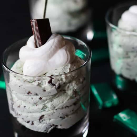 Mini No Bake Mint Chocolate Chip Cheesecake - easy peasy to make and seriously awesome! Love Andes Candy! | www.joyfulhealthyeats.com #dessert #recipe