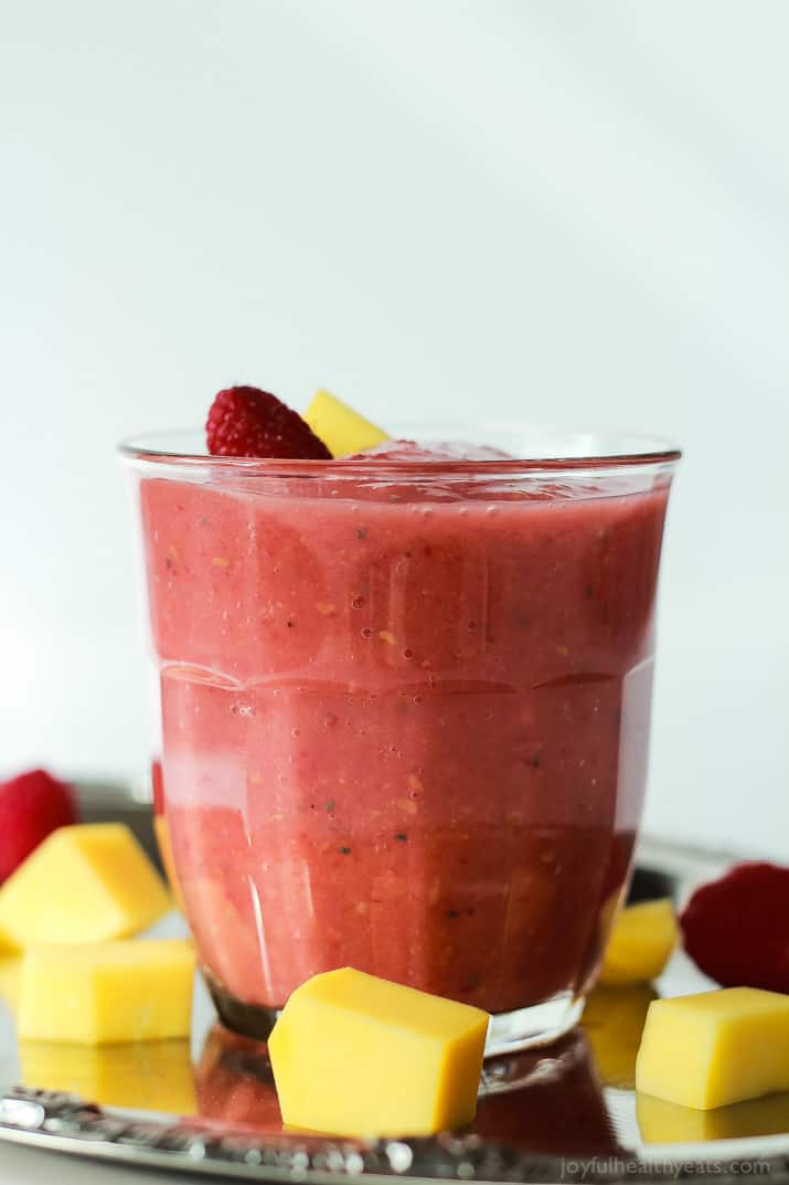 Nutrient packed Raspberry Mango Smoothie that is dairy free & sugar free and absolutely delicious! | www.joyfulheatlhyeats.com #eathealthy #recipes