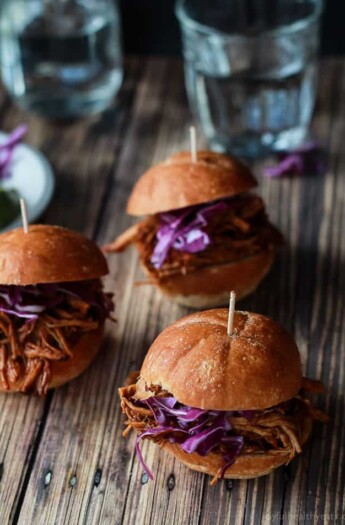Seriously can't get enough of these! Must make for next party, so easy ... Skinny Pulled Pork Sliders | www.joyfulhealthyeats.com