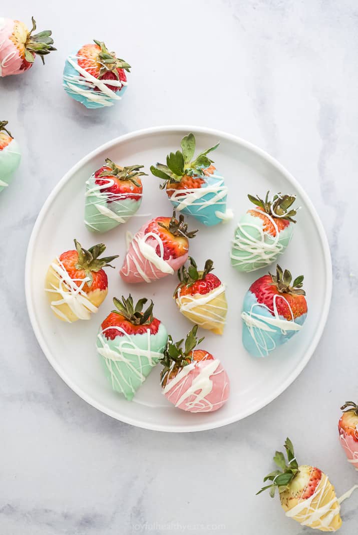 white chocolate covered strawberry that look like easter eggs