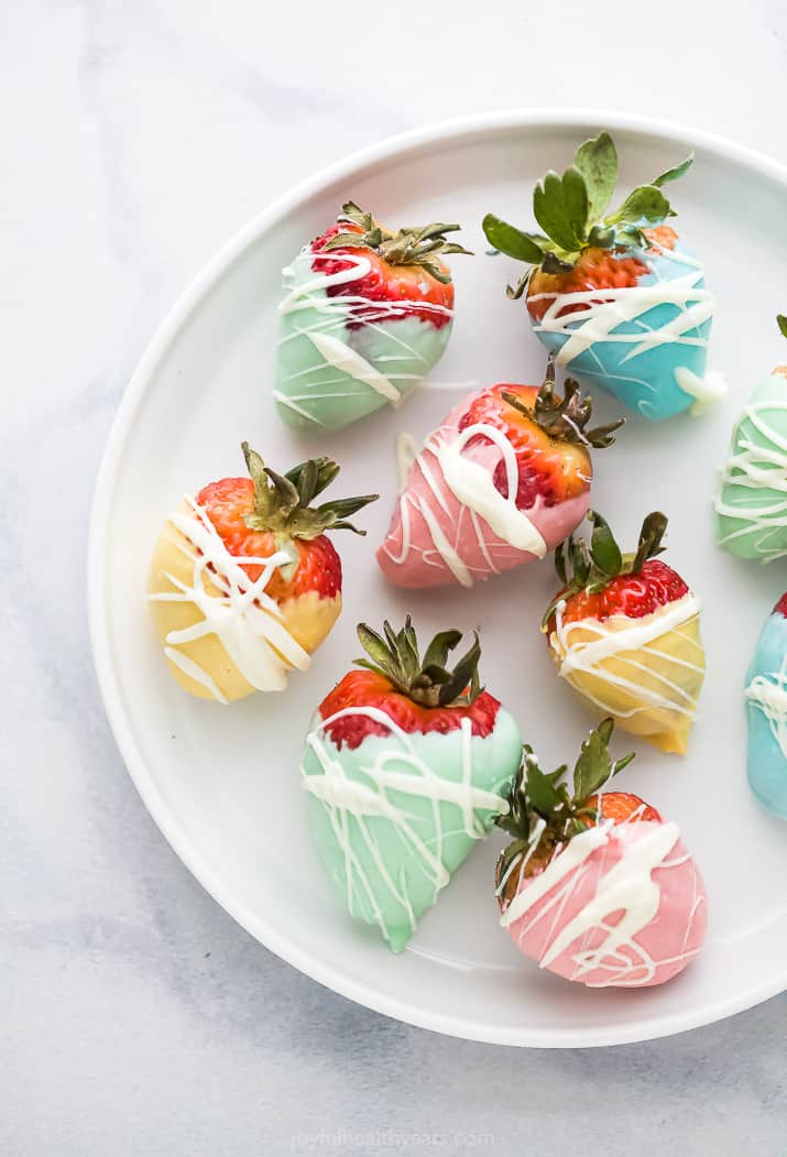 white chocolate covered strawberries that look like easter eggs