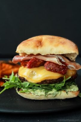 italian cheeseburger with basil pesto aioli