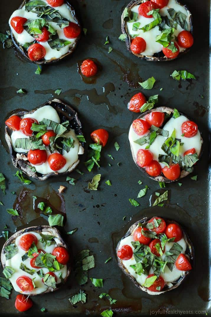 Change up your Friday night pizza night with this Mini Portobello Margherita Pizza - simple, fresh ingredients, and only 15 minutes! | joyfulhealthyeats.com #recipes #glutenfree #vegetarian