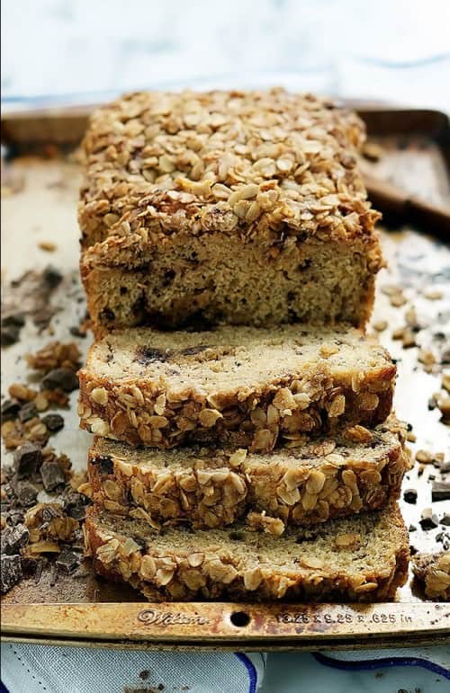 Dark-Chocolate-Chunk-Banana-Bread-with-Brown-Sugar-Oatmeal-Crunch_-6