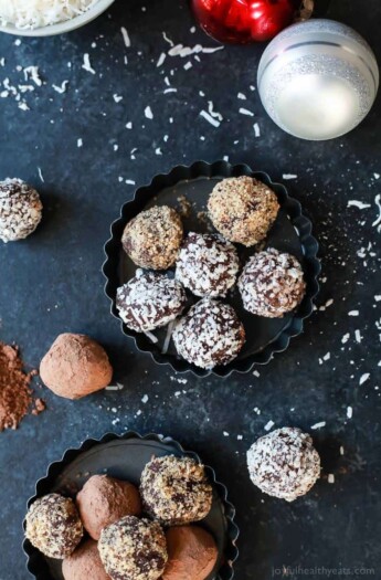 4 Ingredient Decadent Healthy Chocolate Truffles - an easy to make dessert that's rich, delicious and the perfect chocolate kick you need this holiday season! Who needs Godiva, make your own truffles! | joyfulhealthyeats.com