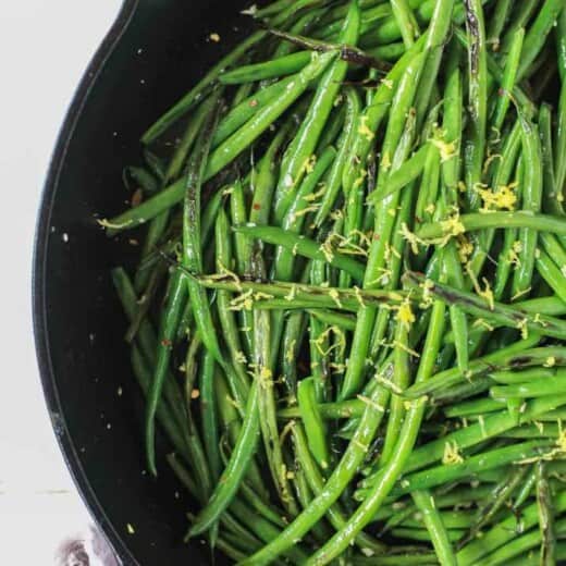 Skillet green beans ready to enjoy.