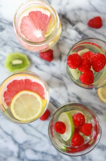 Easy delicious Fruit Infused Water is a great way to drink more water during the day, stay low on calories, and super refreshing! | joyfulhealthyeats.com