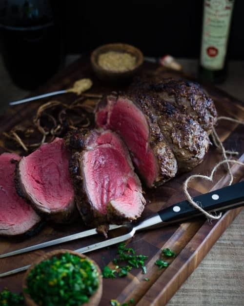 A roundup of 17 easy tasty recipes to help create a romantic Valentine's Day Date - everything from fun cocktails, decadent desserts, and savory main dishes! | joyfulhealthyeats.com 
