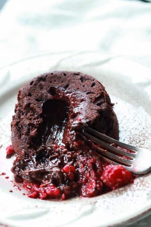 A roundup of 17 easy tasty recipes to help create a romantic Valentine's Day Date - everything from fun cocktails, decadent desserts, and savory main dishes! | joyfulhealthyeats.com 
